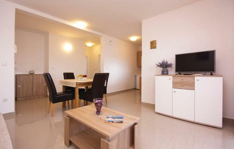 Apartmani Korenika Бродариця Екстер'єр фото